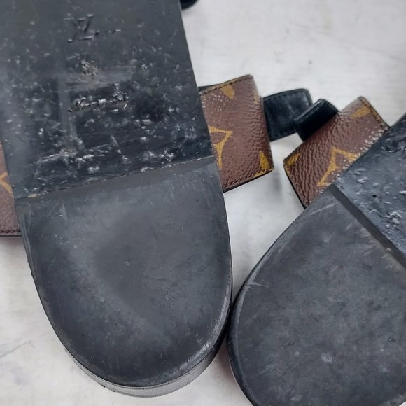 Louis Vuitton Brown Buckle Bom Dia Monogram Flat Slide Sandal - Picture 11 of 13